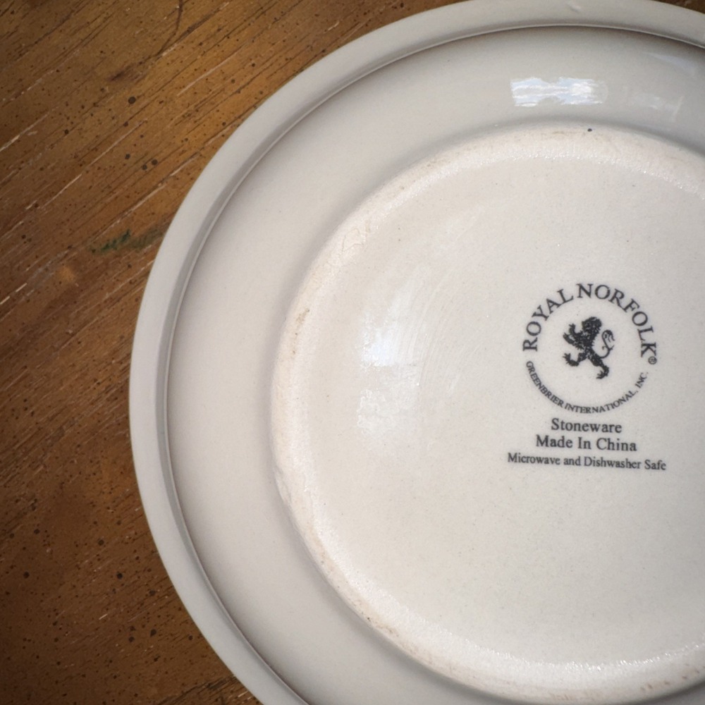 4 Royal Norfolk Stoneware 7-1/4" Soup Bowls Multicolor Very Nice Condition - Picture 6 of 7